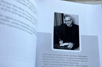 Kezemben az imprimatúra